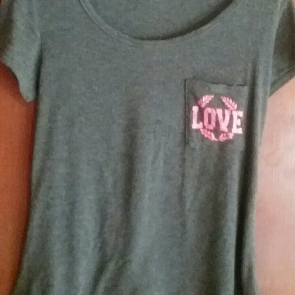 Free Kisses Super Soft Tshirt